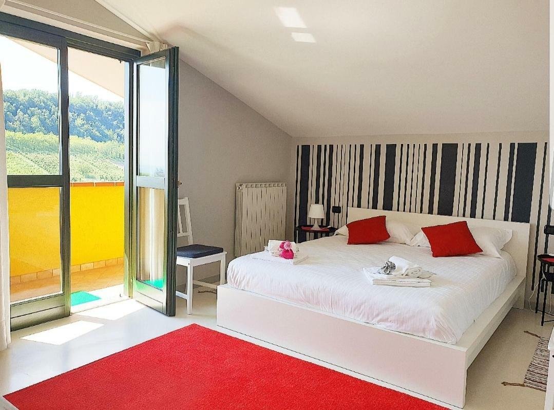 Langhe Belvedere Apartment Monforte dʼAlba Kültér fotó