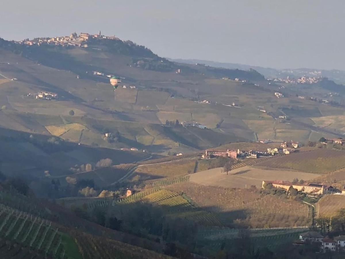 Langhe Belvedere Apartment Monforte dʼAlba Kültér fotó