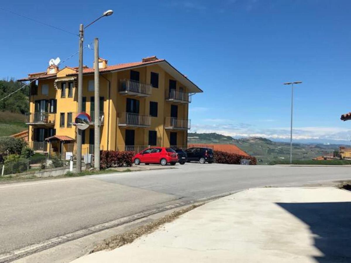 Langhe Belvedere Apartment Monforte dʼAlba Kültér fotó